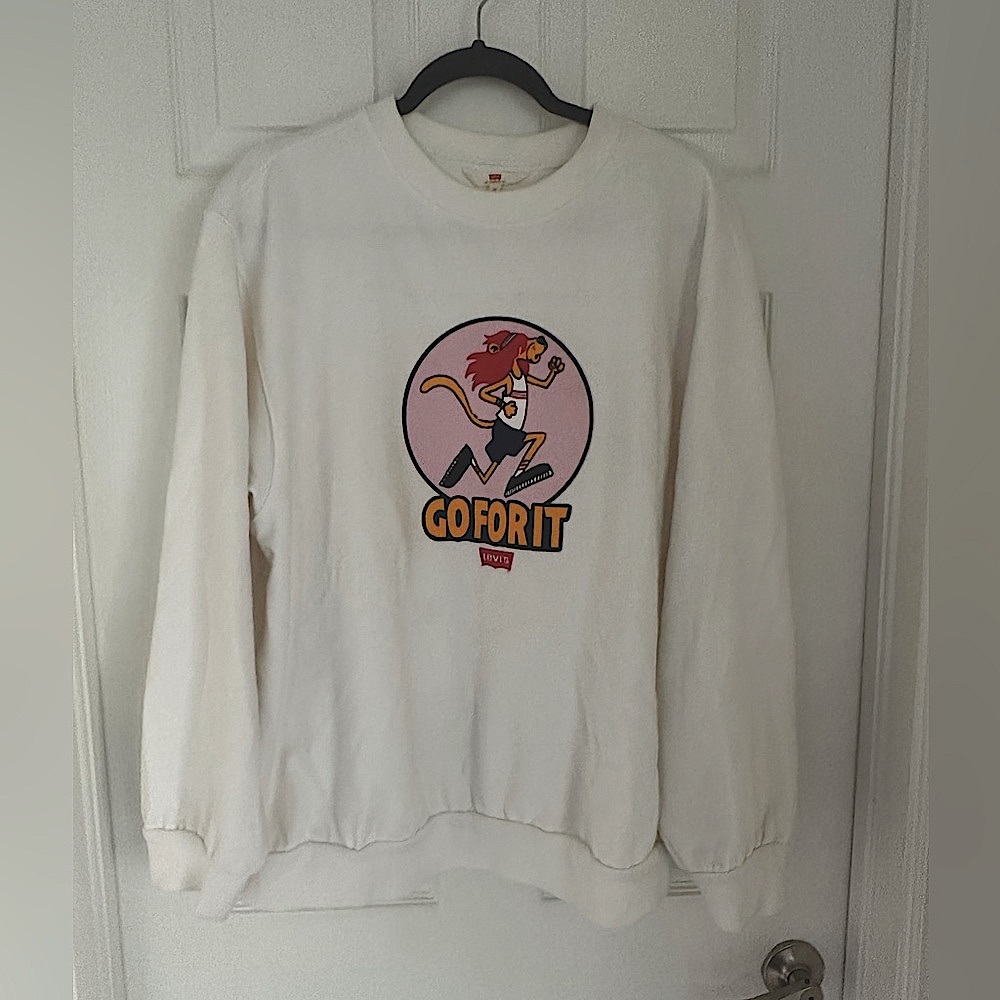 Levis sweater Limited edition Go For It